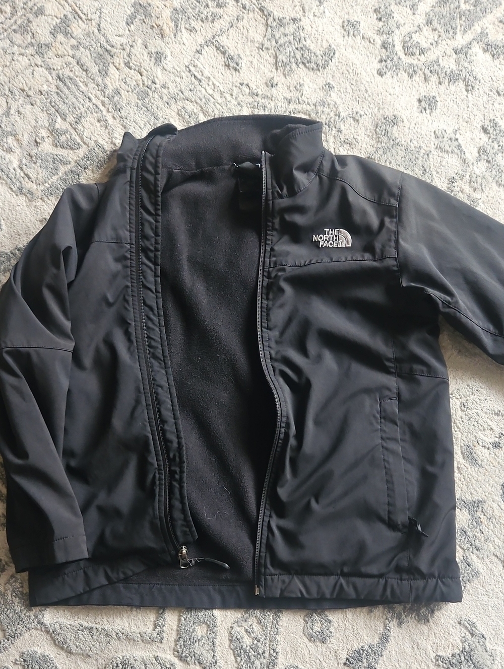 The North Face Boys Black Softshell Performance Jacket 10/12